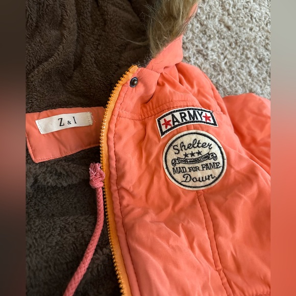 Z & I Warm Winter Jacket has multiple pockets orange/peach color size small - Picture 4 of 6